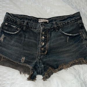 FREE PEOPLE button fly denim shorts